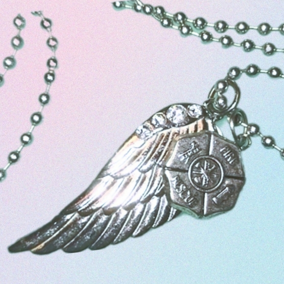 Angel Wing Maltese Cross Fire Rescue Pendant - Picture 15 of 15